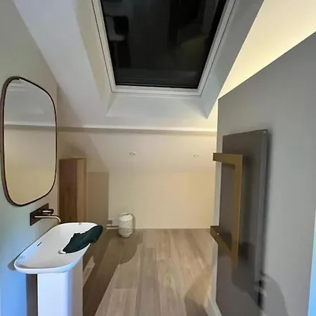 Les Palissieres فيلة